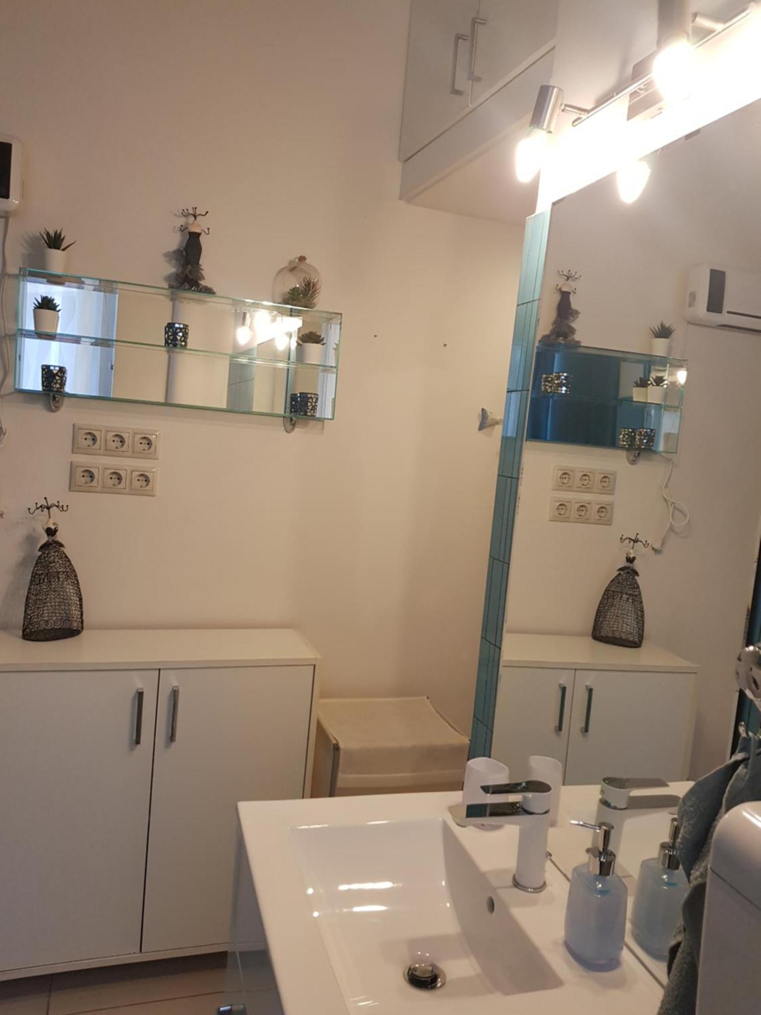 Center Royalty Apartment Budapest Bagian luar foto