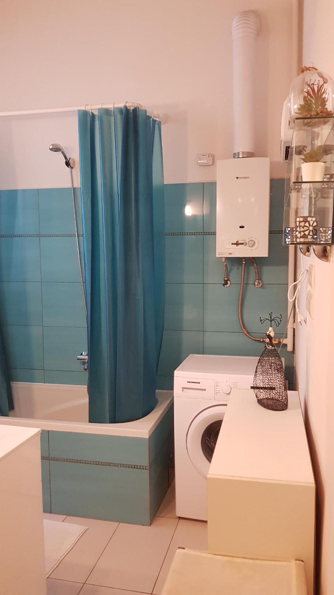 Center Royalty Apartment Budapest Bagian luar foto